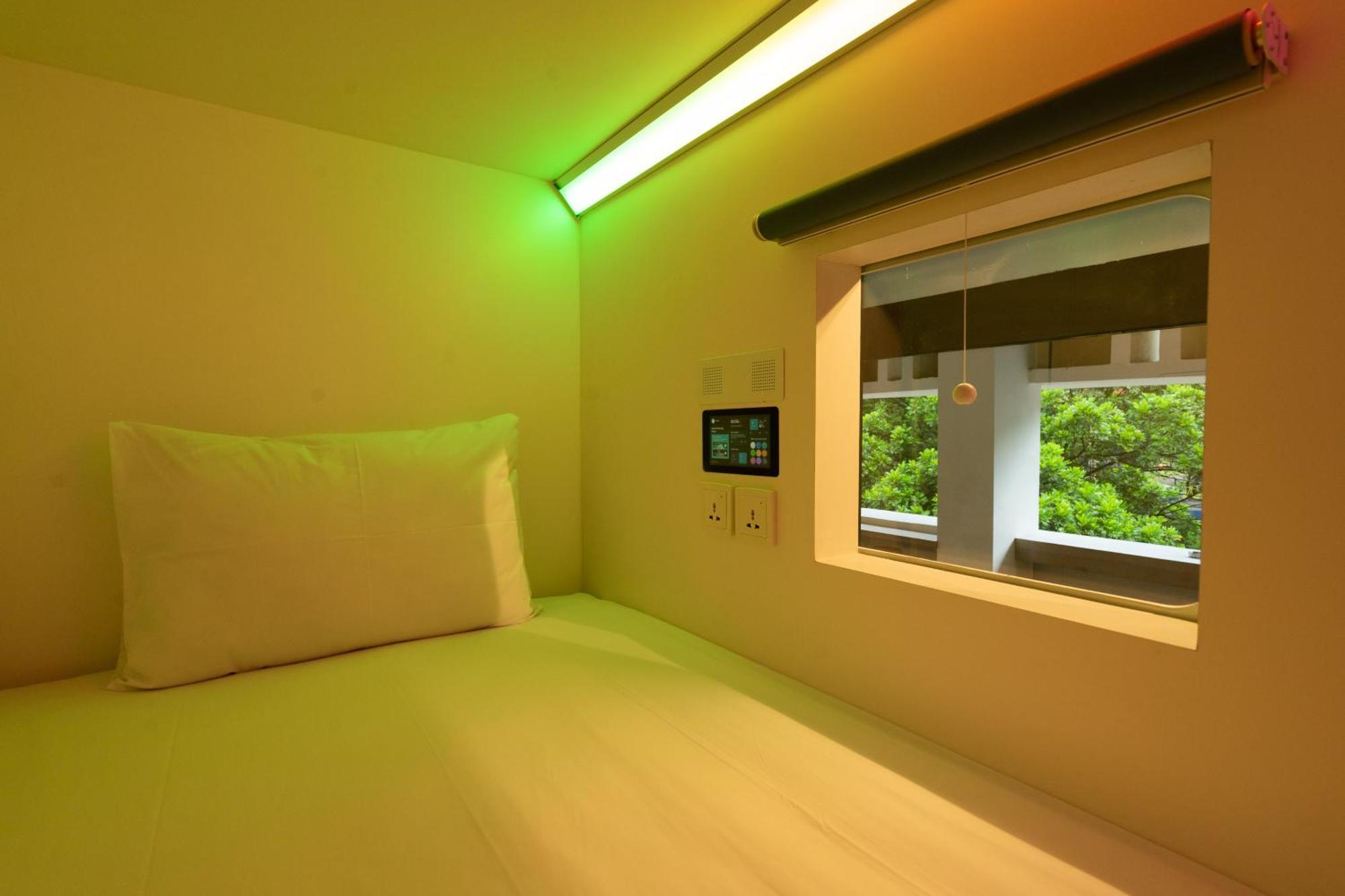 Hotel Bobopod Alun-Alun, Malang Exteriér fotografie